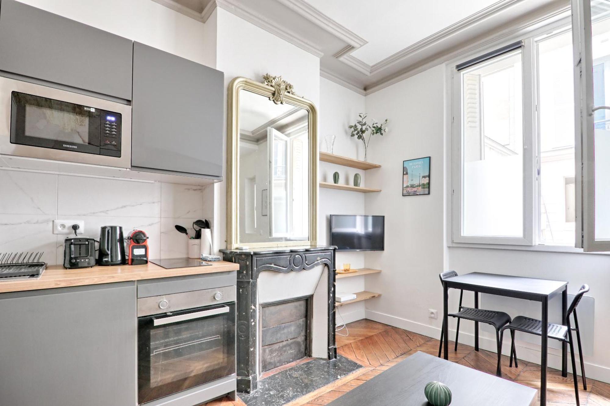 Liege - Saint-lazare, Location Very Appartement *
